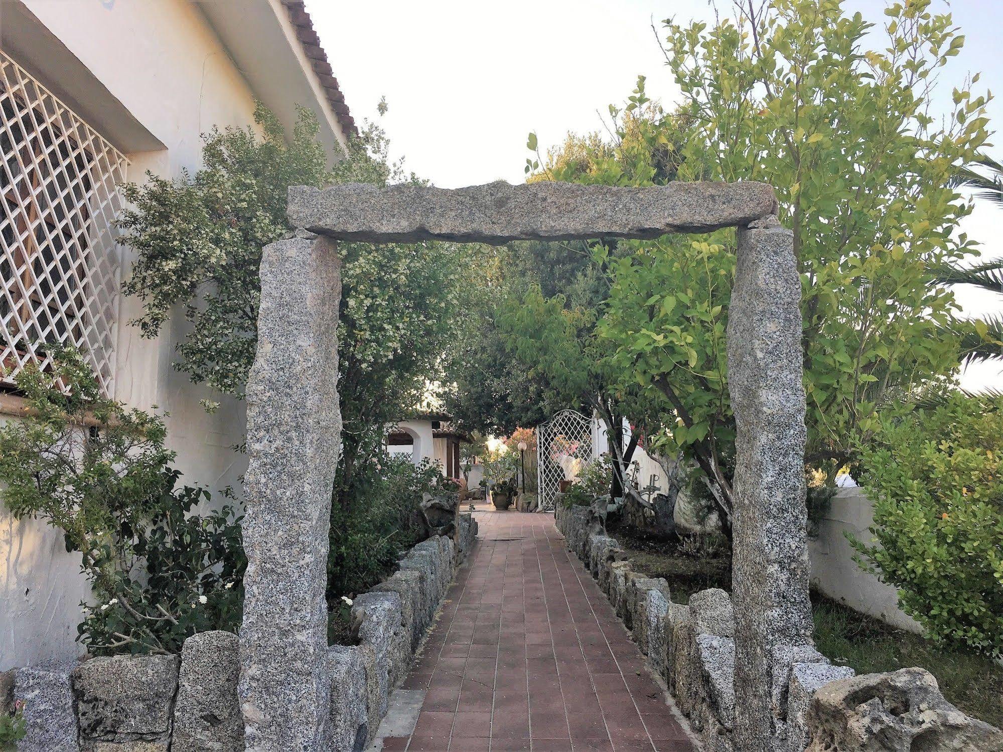 Hotel Ristorante S'Astore Benetutti المظهر الخارجي الصورة
